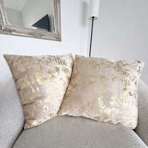 Set of 2 - Safavieh Gold and Cream Accent Pillows